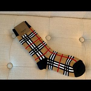 BURBERRY WOMENS SOCKS SIZE MED~ 36~39